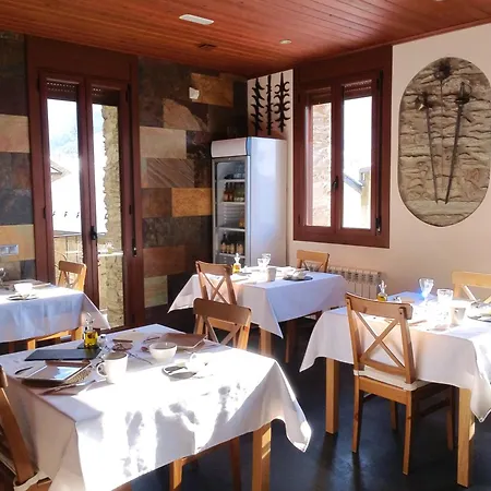 Rural L'ortiga Blanca Hotel