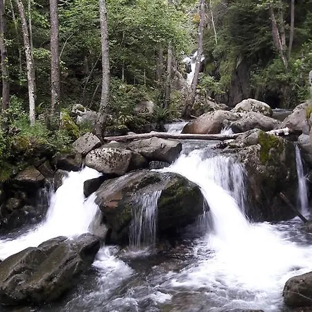 Rural L'ortiga Blanca * Керальбс
