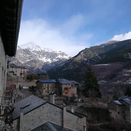 Rural L'ortiga Blanca Hotel