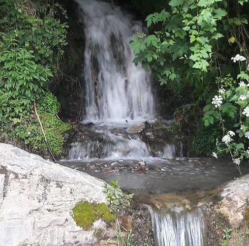 Rural L'ortiga Blanca Отель Керальбс