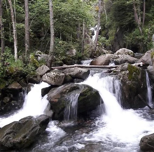 Rural L'ortiga Blanca * Керальбс